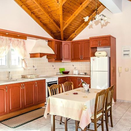 Primrose Apartman Argosztóli Kültér fotó