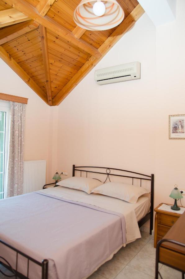 Primrose Apartman Argosztóli Kültér fotó