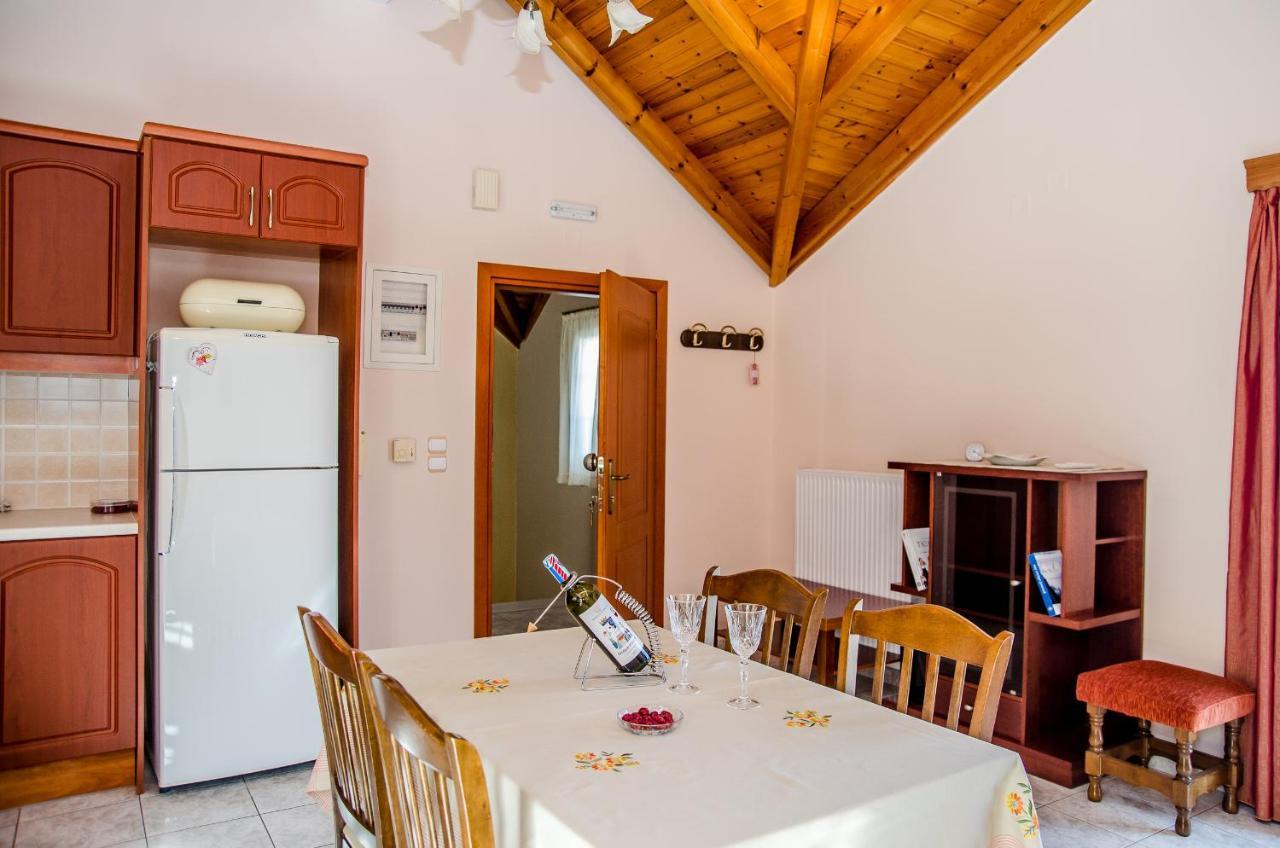 Primrose Apartman Argosztóli Kültér fotó